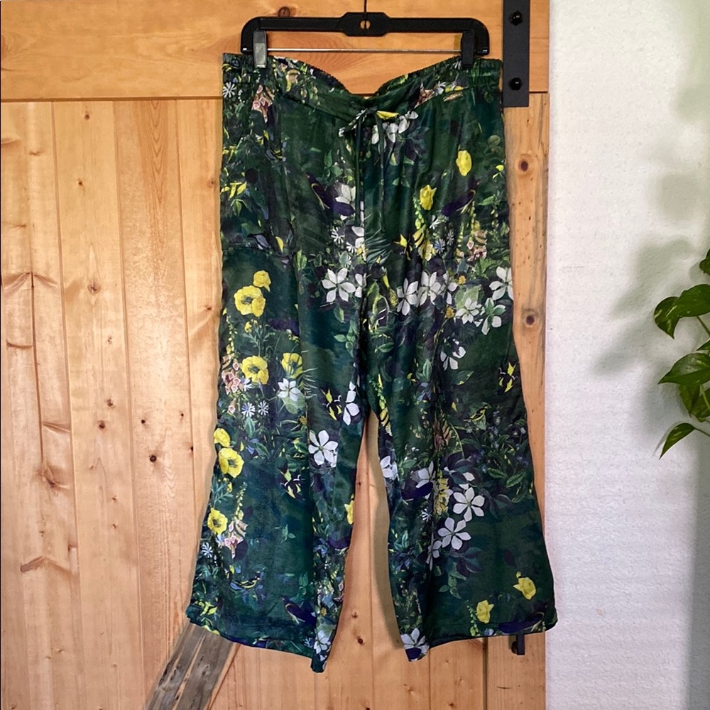 Ted Baker Multicolor Floral Pants